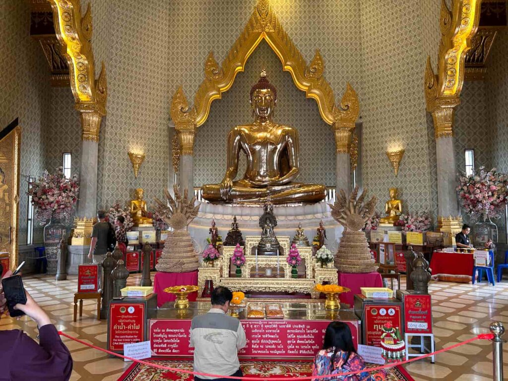 Złoty Budda w Chinatown