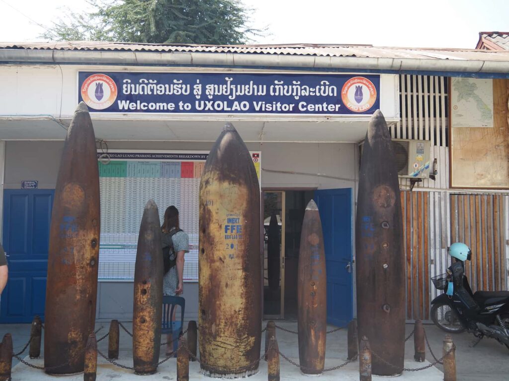 Niewybuchy w UXO Visitor Centre w Luang Prabang